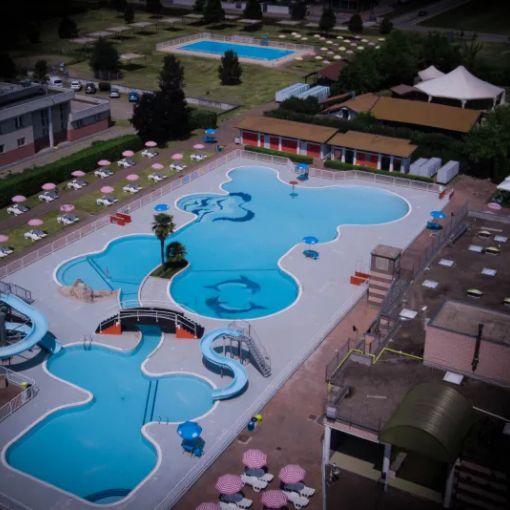 Piscina comunale a Trecate: in attesa delle proposte di gestione