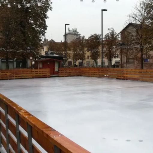 Ad Abbiategrasso arriva la pista ghiaccio per il Natale