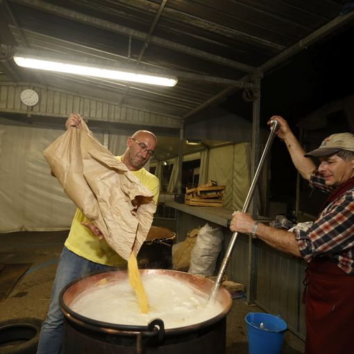 Si accendono i paioli a San Donato Milanese: due weekend di festa con la Sagra della Polenta
