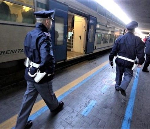 Violenza sessuale sul treno, un arresto e una denuncia