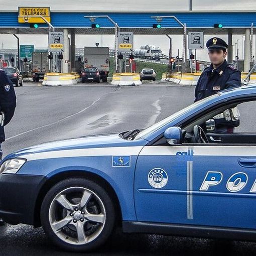 Novara: contromano in autostrada, identificato il conducente