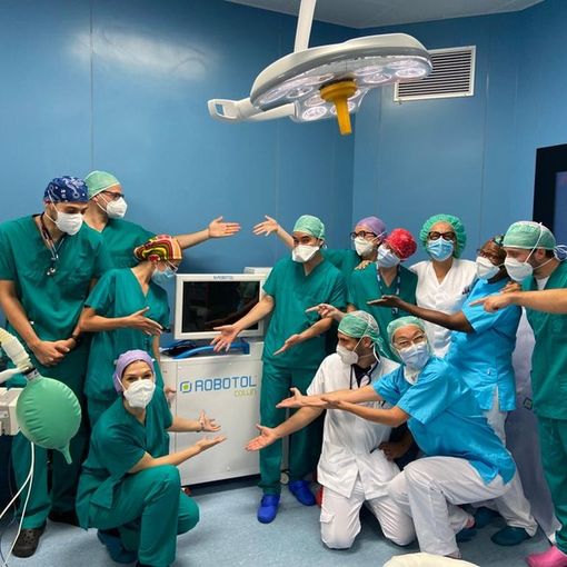 Primo intervento in Italia al Del Ponte di Varese: una bambina di sei anni torna a sentire grazie al robot