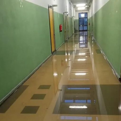 Vigevano, esonda il Naviglio: 850 studenti rimangono fuori dalle classi