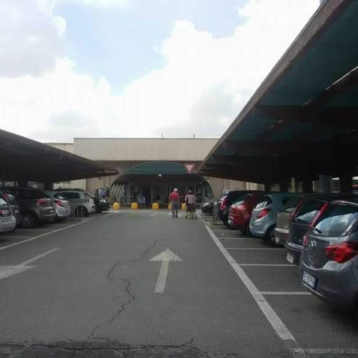 Magenta: rubano un pc all’Unieuro interno all’Iper, arrestati