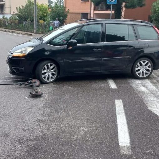 Robecco sul Naviglio: scontro auto – monopattino, 38enne finisce in ospedale