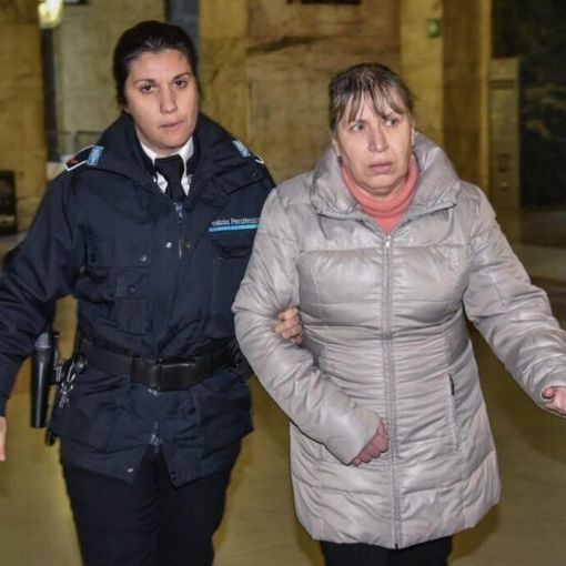 Uccise la madre facendo a pezzi il corpo: condanna ridotta a 20 anni