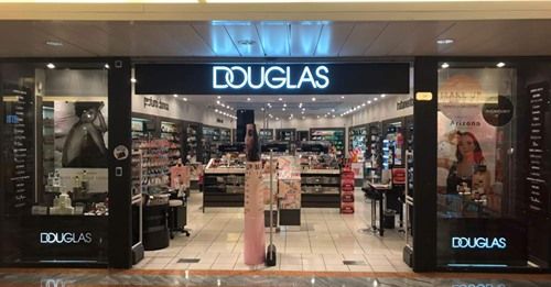 Douglas, 128 negozi a rischio chiusura e 457 posti di lavoro in bilico: 20 in Lombardia, 9 a Milano e provincia