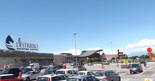 Centri commerciali, con apertura week end affluenza +29%. Bene la ripresa, dopo le prime due settimane di riapertura