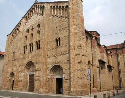 Pavia, timori per la basilica di San Michele Maggiore