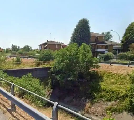 Abbiategrasso, uomo inseguito dai Carabinieri finisce nel canale Scolmatore
