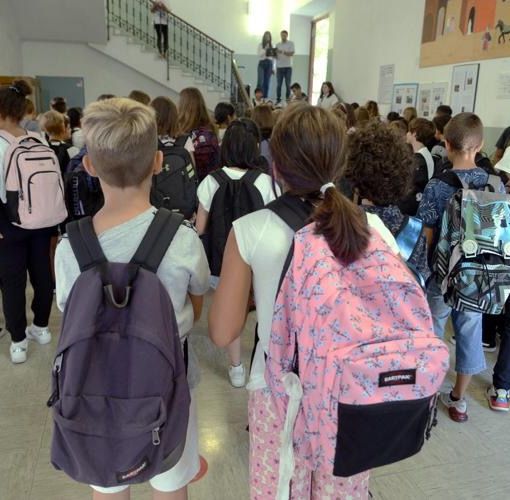 Scuola, cambiano pagelle di elementari e medie: le novità