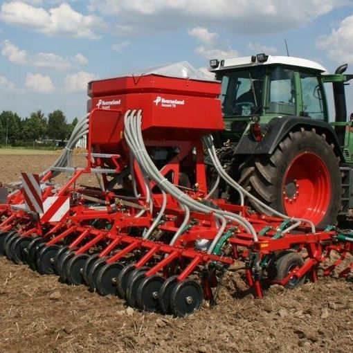 Tragedia nel Lodigiano: 18enne muore schiacciato da macchinario agricolo