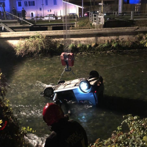 Dramma nel vercellese: con l'auto precipita nel canale Depretis