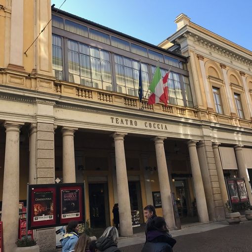 Ron in concerto al Teatro Coccia di Novara: un viaggio tra musica e parole