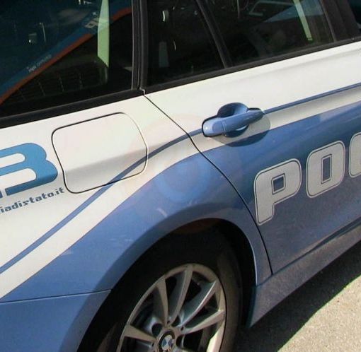 Voghera: non si ferma all'alt della polizia, pusher arrestato con 53 involucri di sostanze stupefacenti