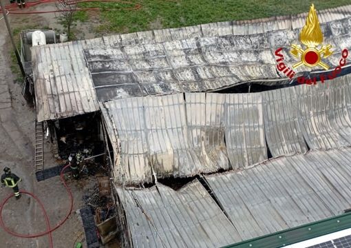 Trucazzano, 180 vitelli morti in incendio