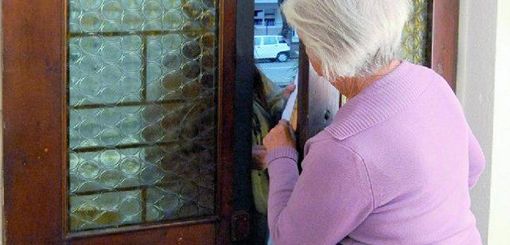 Sartirana: si fingevano falsi agenti di polizia o carabinieri per truffare gli anziani, denunciate 4 persone
