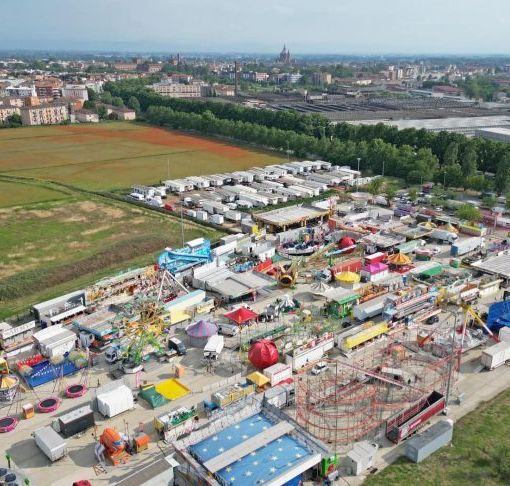 Rissa al nuovo Luna Park di Pavia, 30 persone coinvolte