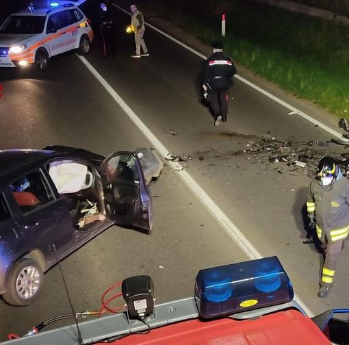 Paura a Cermenate: terribile scontro tra auto, coinvolti anche 3 bambini. Cinque ambulanze sul posto