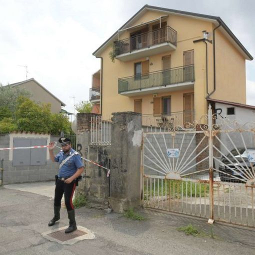 Voghera, bimbo strangolato: madre resta piantonata in ospedale
