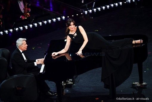 Sanremo2019: ascolti, la seconda serata del Festival registra il 47.3% di share. Un 'pareggio' con il 2018