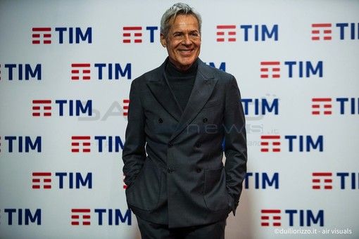 #Sanremo2019: Claudio Baglioni commenta la prima serata &quot;Un buon battesimo, saremo i templari della canzone italiana&quot;