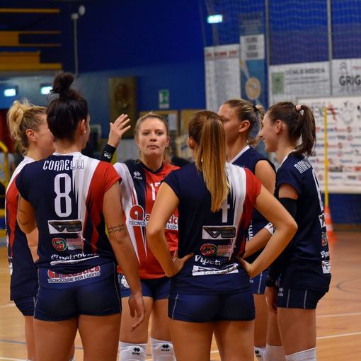 Volley B1 femminile: Re Marcello Florens Vigevano, contro le giovani di Trecate arrivano i primi tre punti