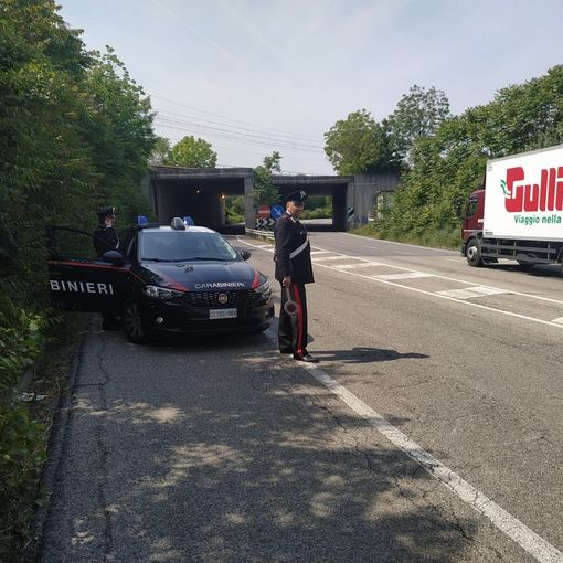 Oltrepò: botte alla fidanzata, scappa in auto e si schianta. Grave quarantenne vogherese