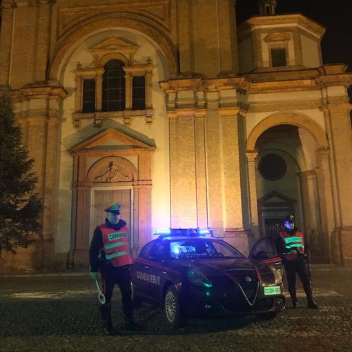 Voghera: gara clandestina con le auto in pieno centro, nei guai due giovani
