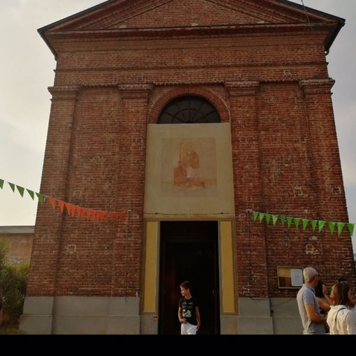 Cassolnovo, sabato scorso ben cinque battesimi. A ricevere il sacramento i figli dei richiedenti asilo