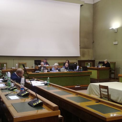 Il comune perde le cause di lavoro contro i dipendenti, il cittadino paga i risarcimenti