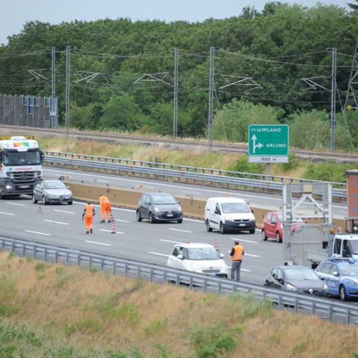 Incidente sulla A4 tra Marcallo/Mesero e Arluno: camion coinvolti, un ferito e lunghe code