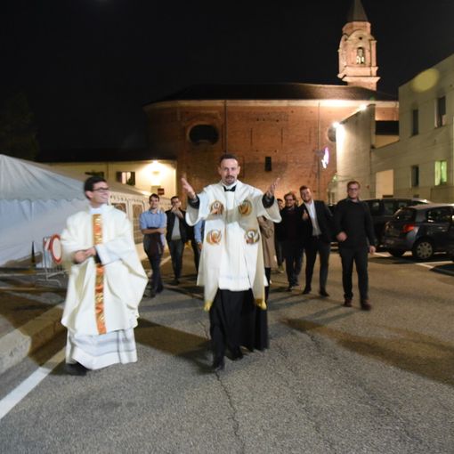 L'ingresso di Don Riccardo Campari nella parrocchia di Parona