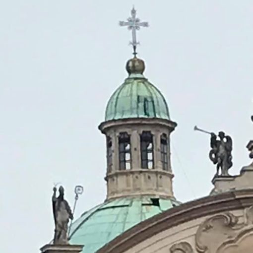 Vigevano: fulmine sul Duomo. Danni contenuti ma la Cattedrale resterà chiusa