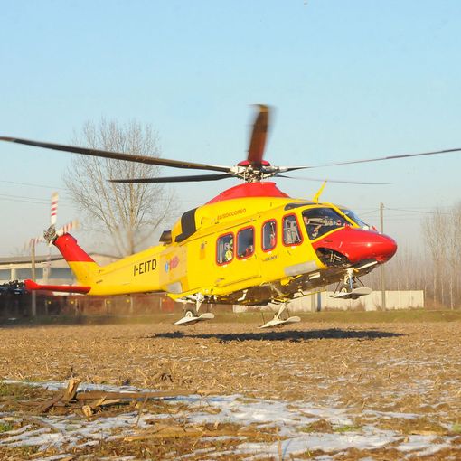 Mortara: Scontro fra due auto sulla ex statale 596, un agricoltore 64 enne gravemente ferito