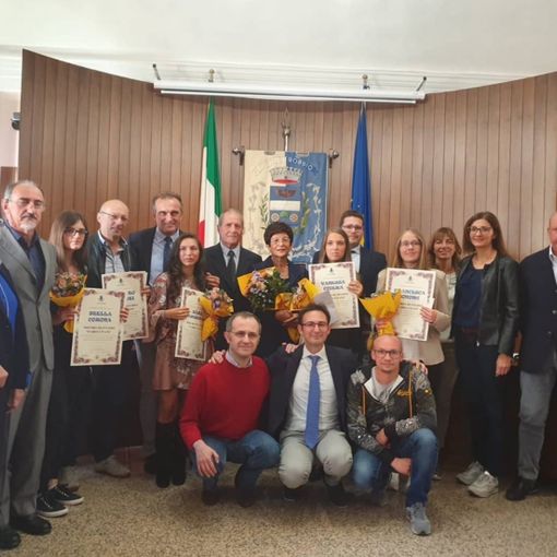 Robbio, consegnate cinque borse di studio in memoria di Fabio Gnani. La madre: “Grazie a queste Fabio rivive”