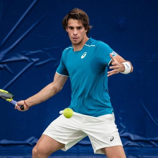 Tennis, challenger Andria: buon esordio per Filippo Baldi