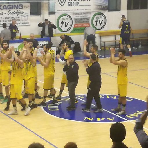 Basket C Gold, Vigevano piega Iseo in un match di grande agonismo
