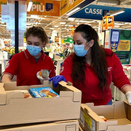 L'appello della Croce Rossa di Vigevano: &quot;Senza un nuovo veicolo non potremo rispondere a tutte le richieste di aiuto&quot;