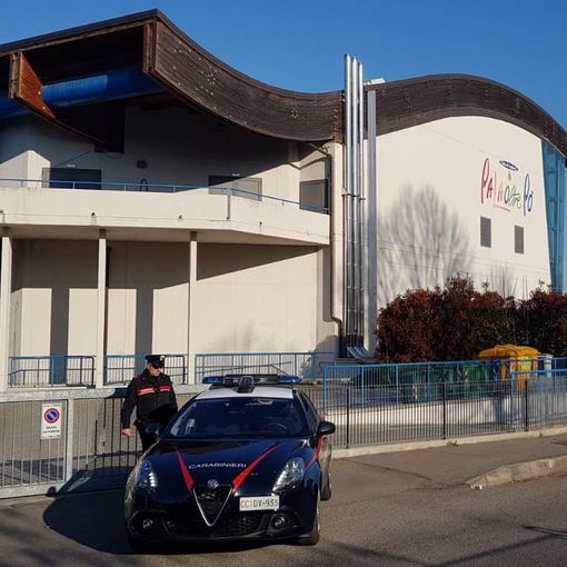 Voghera: spaccata al PalaOltrepò, in manette un 31enne