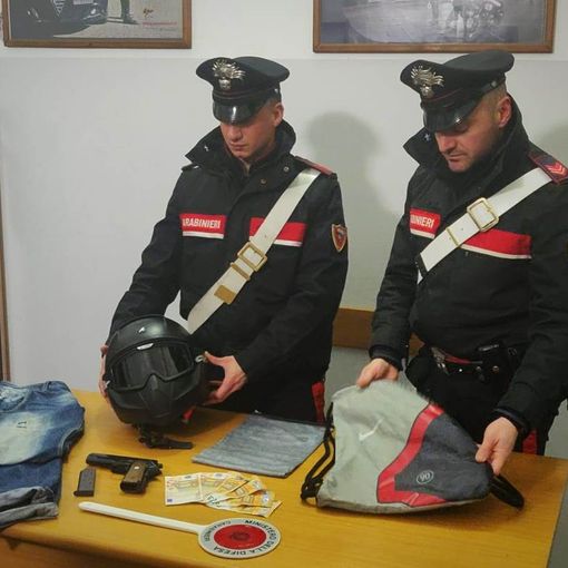 Giussago: minorenne rapina una farmacia e viene denunciato