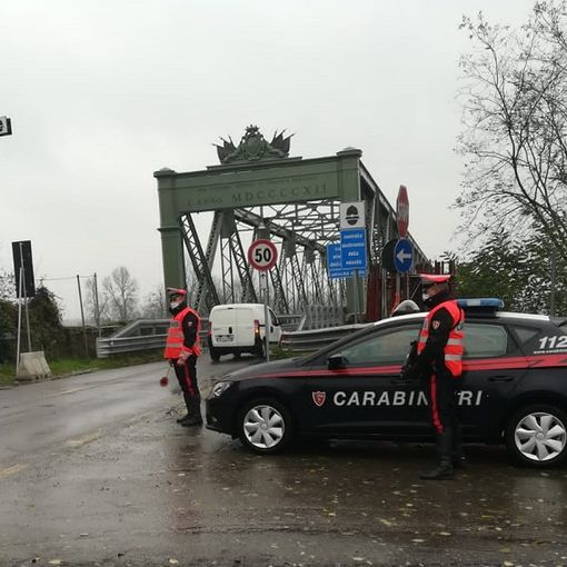 Oltrepò: positivi al Covid-19 non rispettano la quarantena, denunciate due persone sorprese a bordo di un'auto
