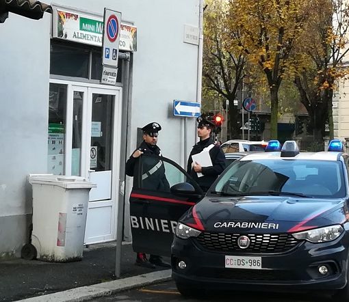 Voghera: anziani vittima della &quot;truffa dello specchietto&quot;, denunciati due uomini