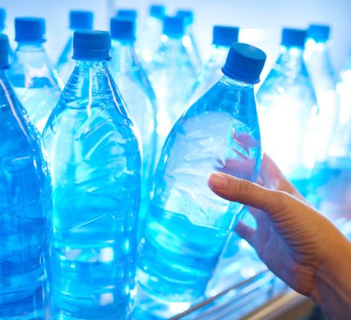 Cassolnovo: bevono acqua dal distributore della scuola e poi si sentono male