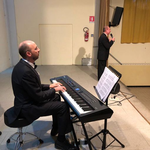 Canzoni alla radio al teatro Martinetti di Garlasco