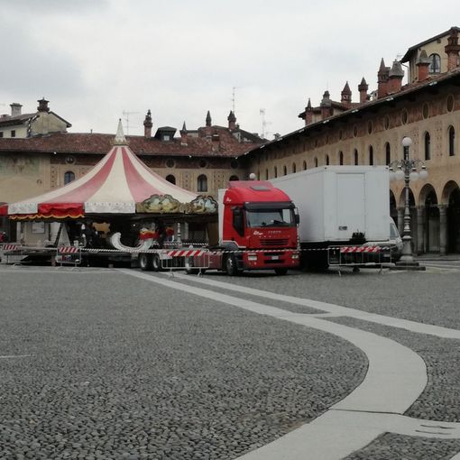La Giostra in Piazza Ducale