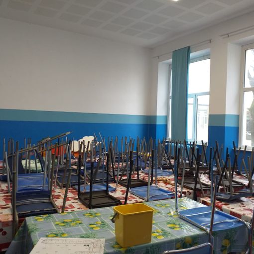 Alla scuola primaria di Gropello aule ritinteggiate durante il periodo delle vacanze natalizie