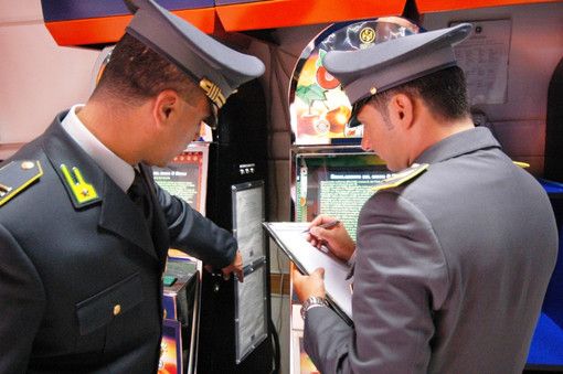 Accademia della Guardia di Finanza, bando per 61 allievi ufficiali