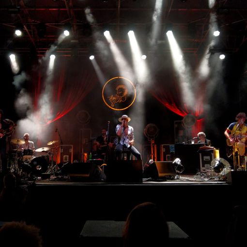 Vigevano, il rock dei Negrita conquista il Castello (FOTOGALLERY)