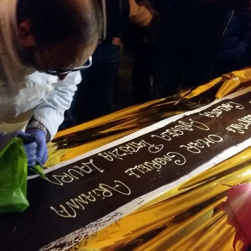 - (FOTOGALLERY) - Vigevano, il grande successo della golosa VII Choco Ducale oggi ha visto in piazza la tavoletta guinness
